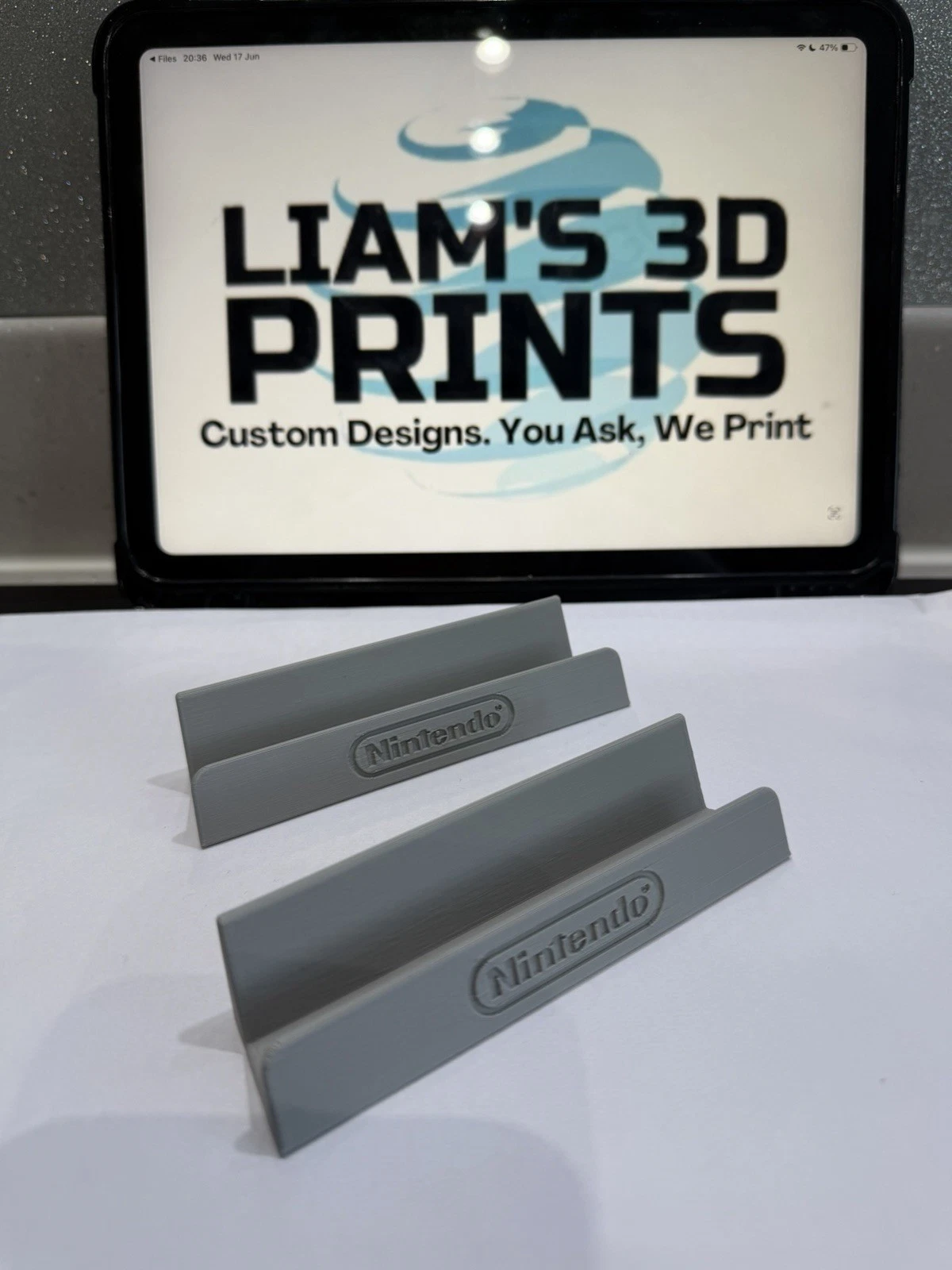 2X NES Nintendo Entertainment System Controller Holder Stand 3D Print ANY COLOUR