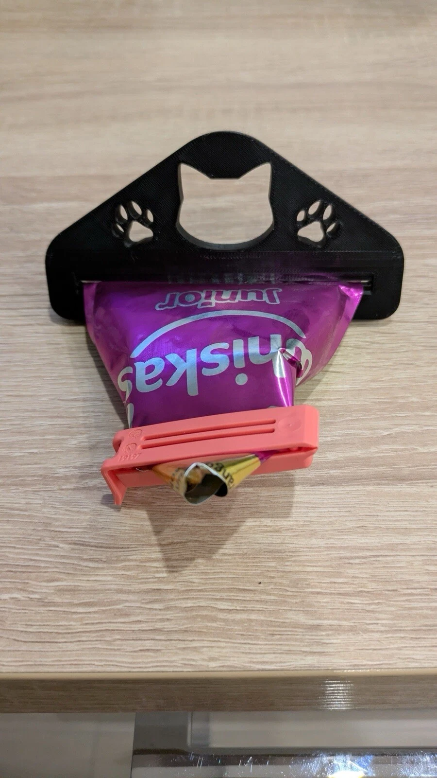 Pet Food Pouch Squeezer food dispenser cat food pouches set of small and large