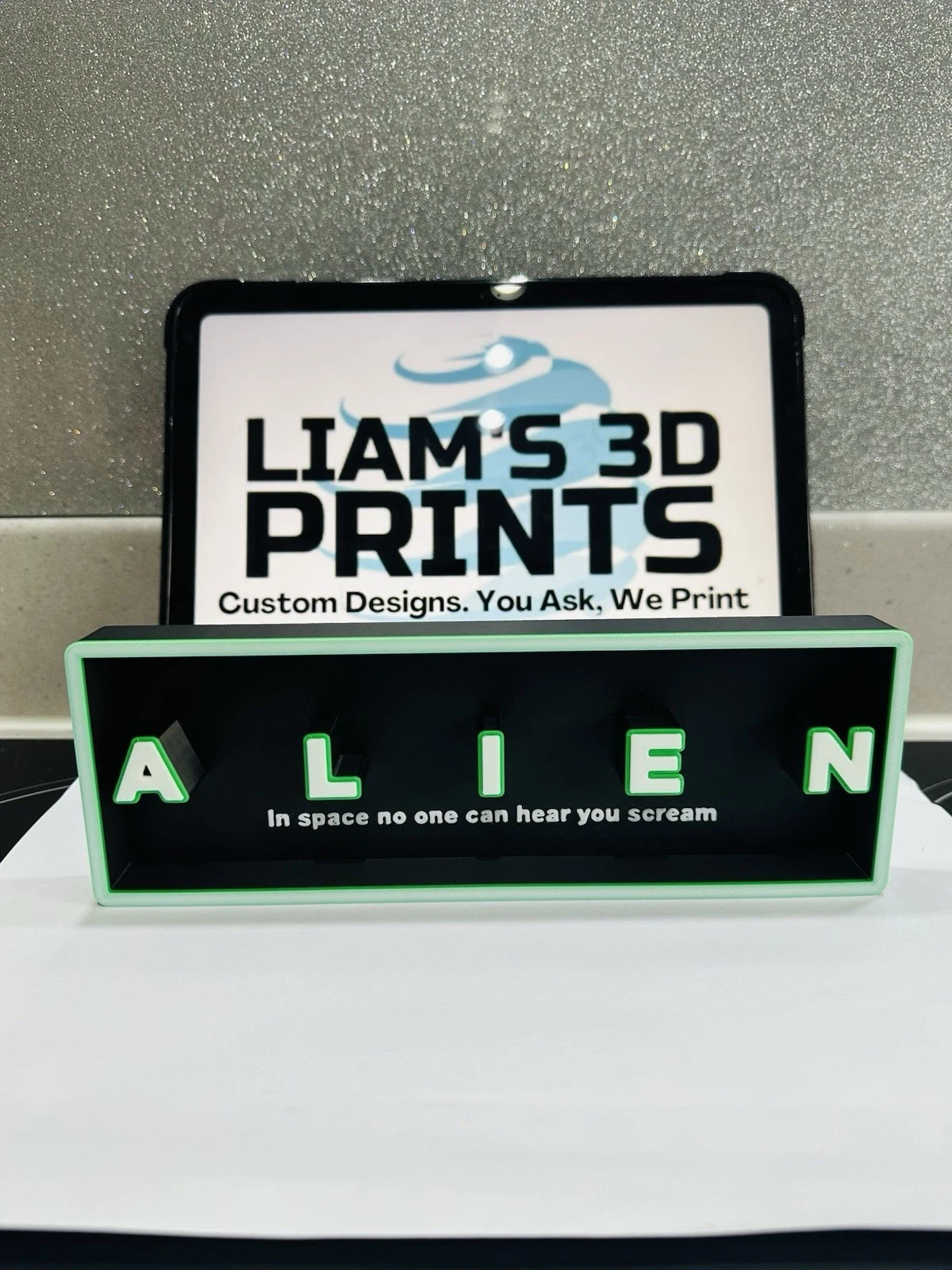 Decorative Alien Box Sign Shelf Wall Logo Display Film 3D Print 2 Sizes