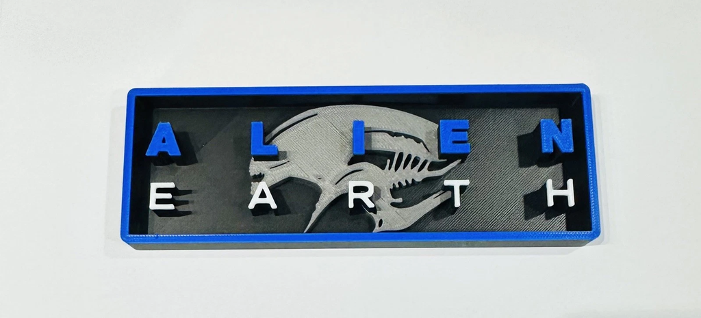 Decorative Alien Earth Film Logo Sign Display Cinema s 17.5cm L 22cm