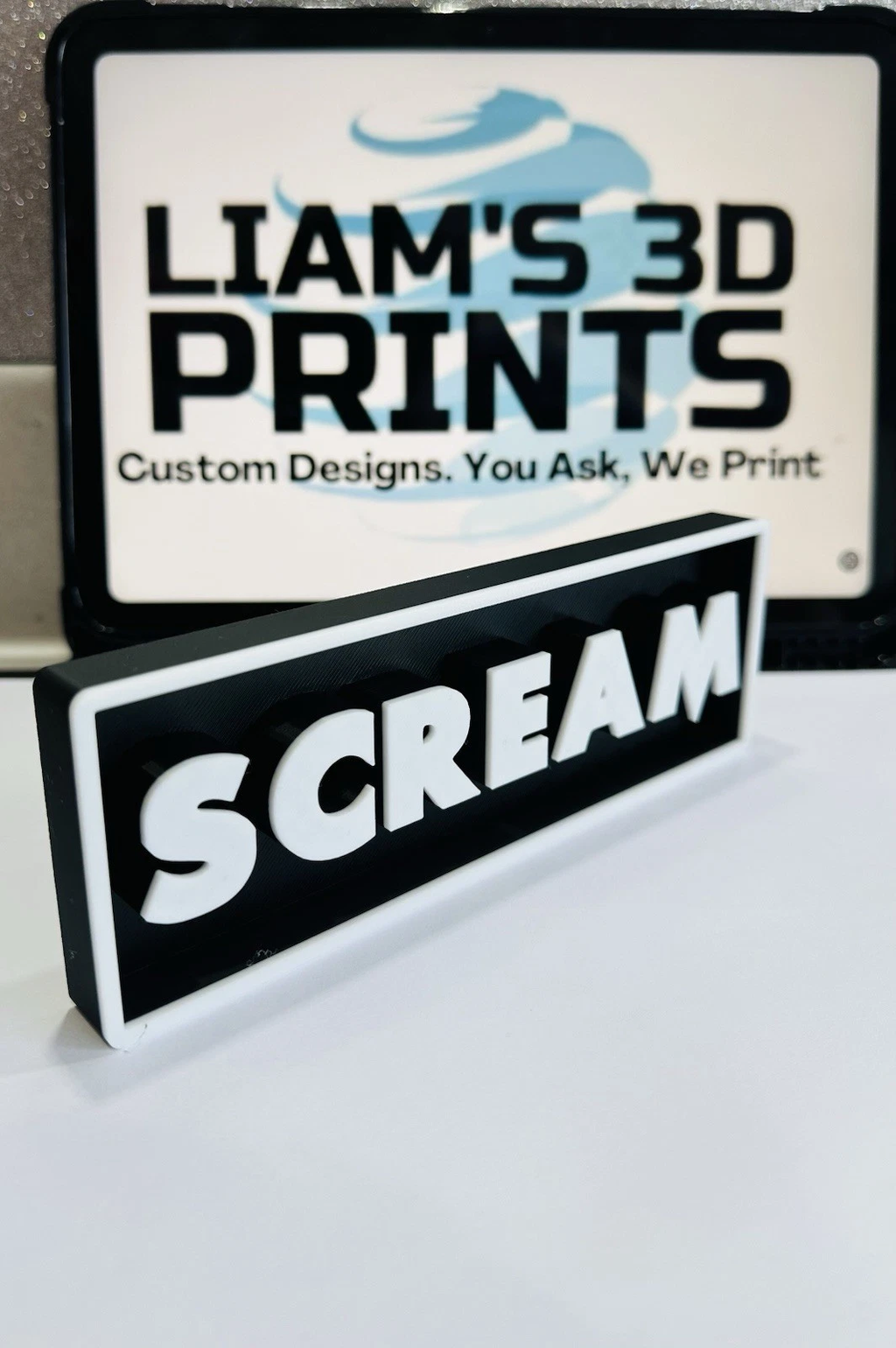 Decorative Scream Logo Sign Display Cinema small 17.5cm Large 22cm